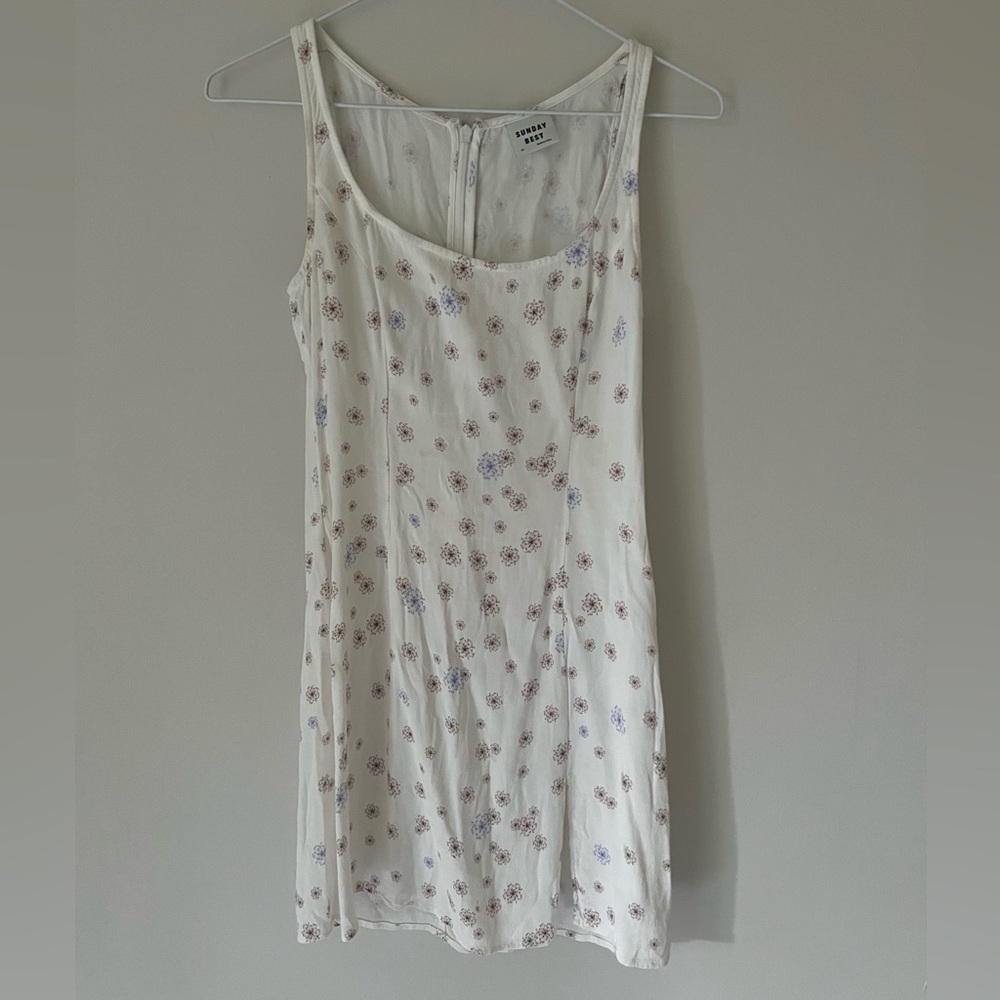 Sunday Best Mini Dress with Slit, XS, white & purple, Aritzia